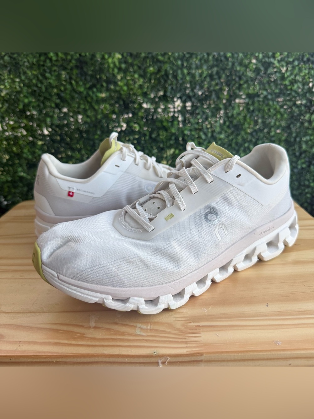 On Cloudstratus 3 Men’s 10.5 White Sand CloudTec Running Shoes 3MD30110248